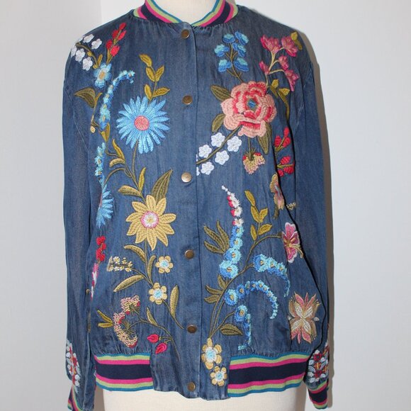 NWT Johnny Was Active Biya JWLA Dionne Snap Front Bomber Jacket Embroidered - Picture 3 of 9